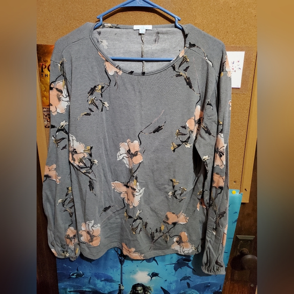 Long sleeve shirt